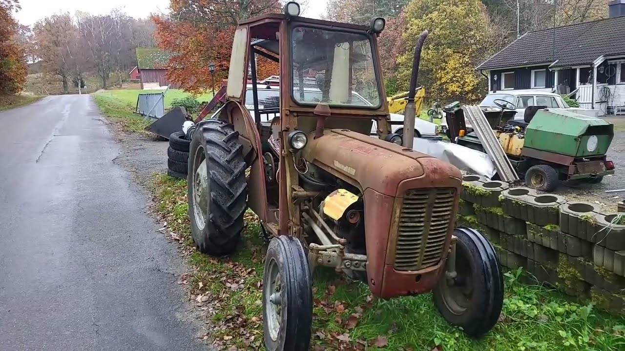 I got myself another massey ferguson 35    Lets drive it home!