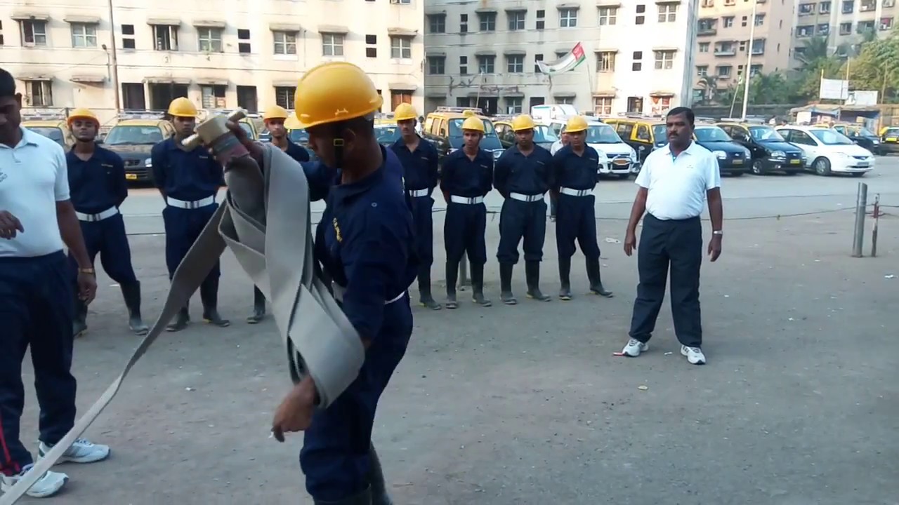 Mumbai Fire Brigade, Figure of Eight type hose rolling.