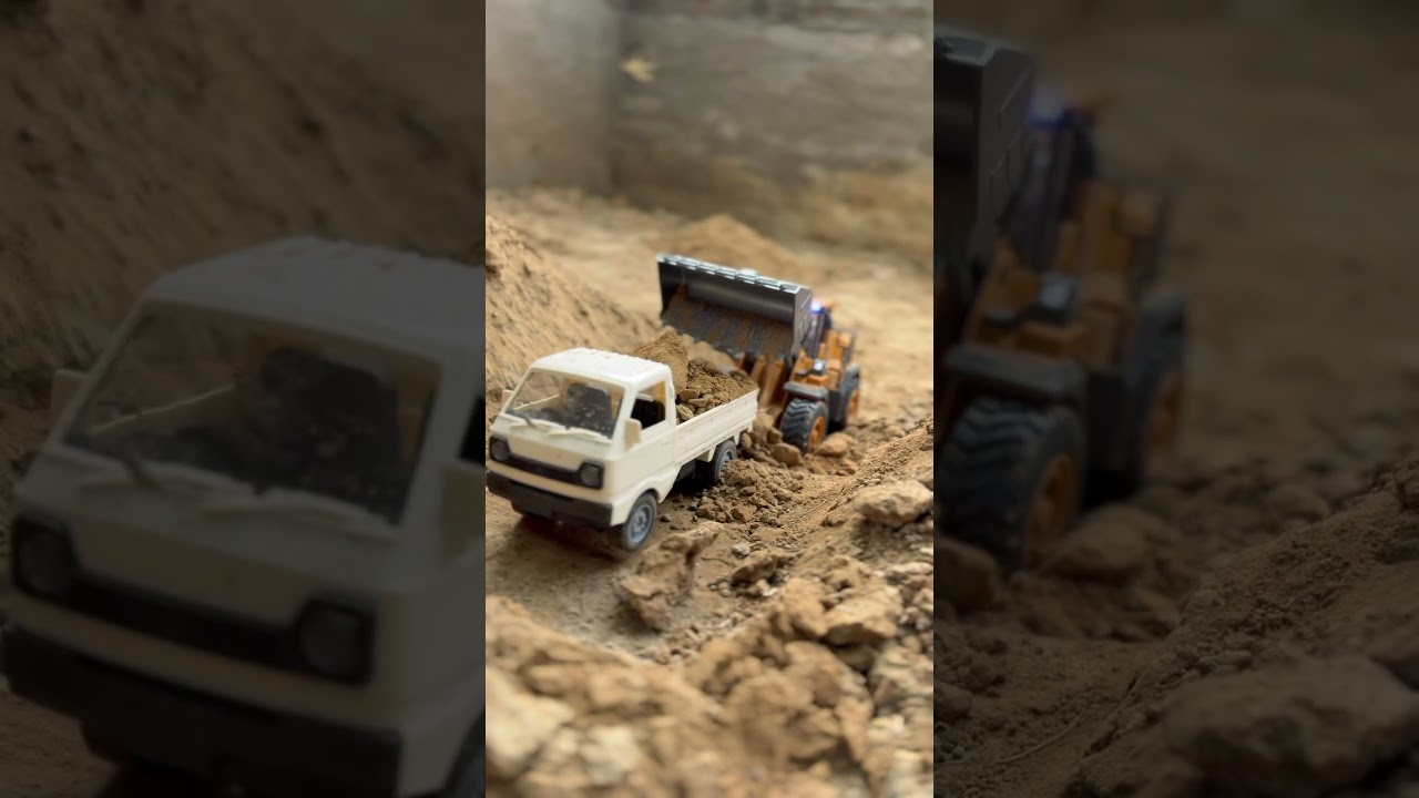Rc Loader Loading Sand in Mini Truck