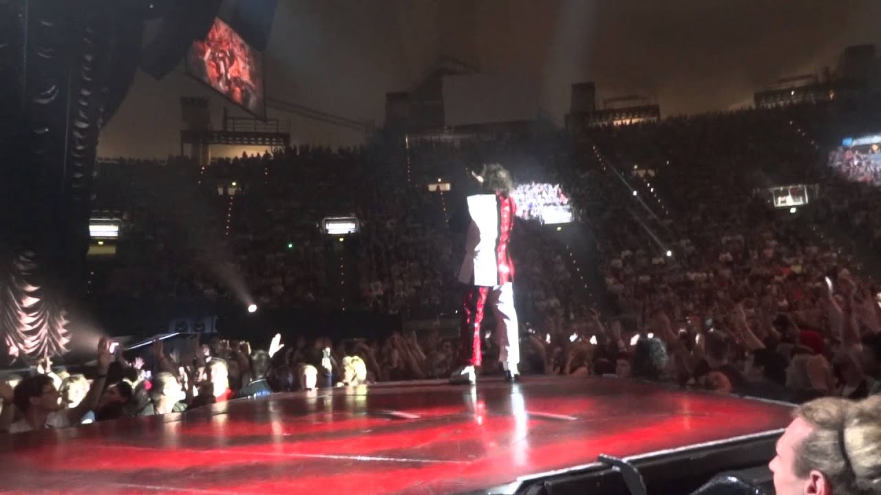 P!NK - RAISE YOUR GLASS - THE TRUTH ABOUT LOVE TOUR - MUNICH GERMANY MAY 19