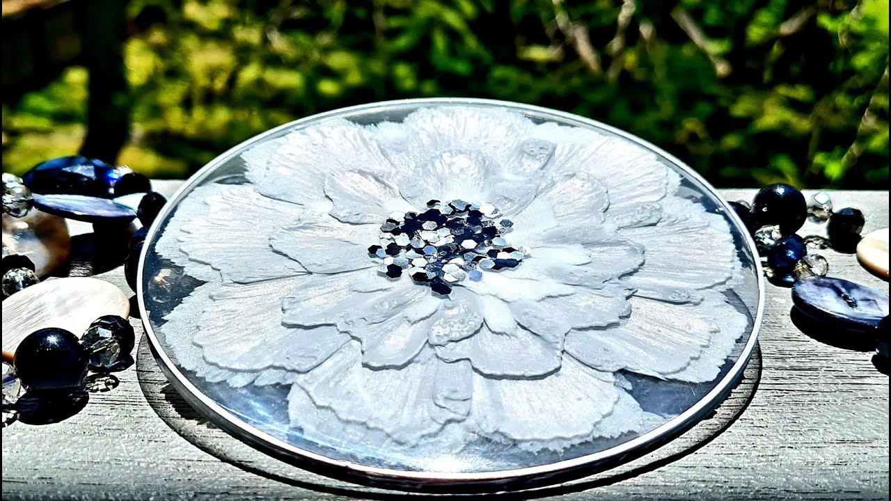 #1016 WOW! Shimmery Metallic Silver And Pearl 3D Resin Flower Coaster