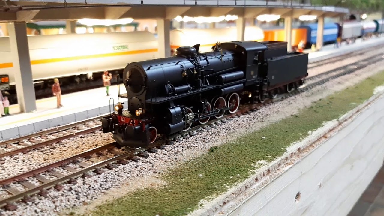 Plastico "RAFFA" locomotiva Fs 741 273 sound HR