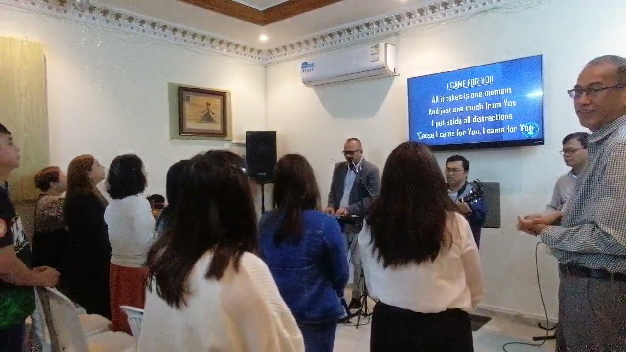 Praise and Worship Service / Kuya Arnold. 