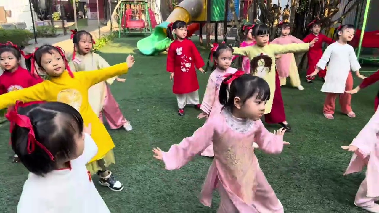 Múa một năm mới bình an