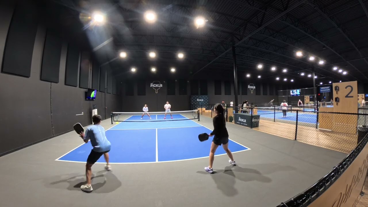 Tam Kevin vs Julie Christian 01