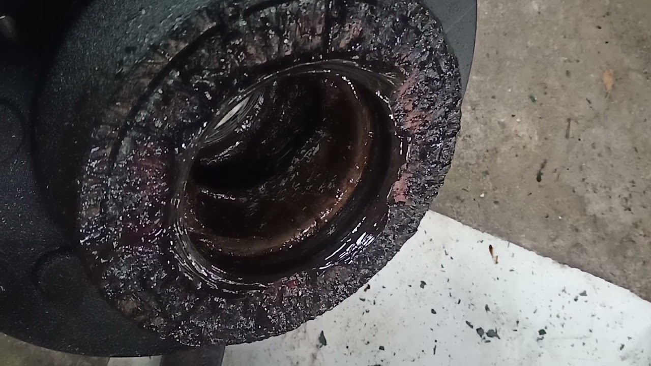KM450 Axle pinnion oil seal repair