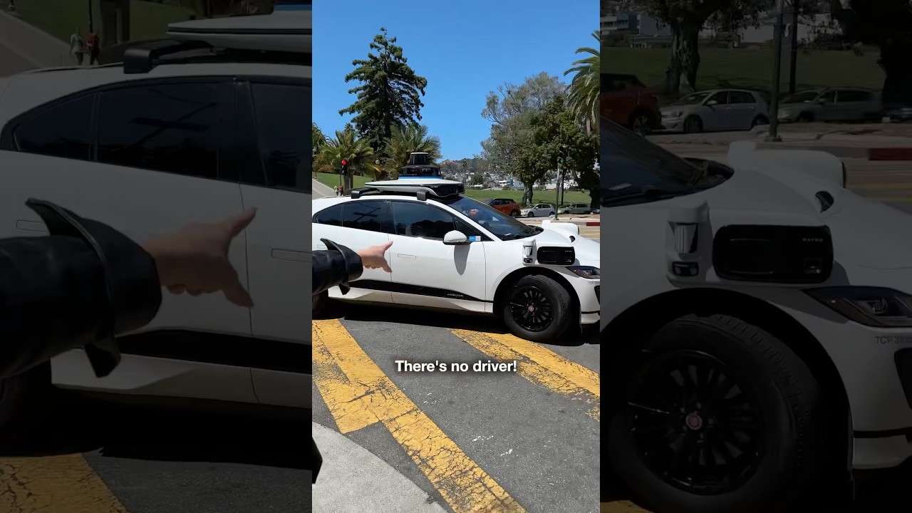 A Driverless Taxi! 🚕 #cars #taxis #ai
