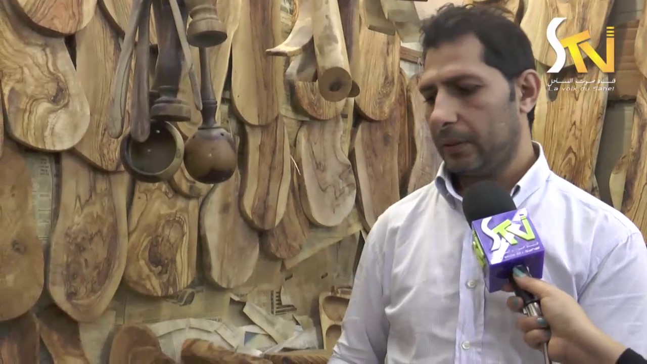 صناعة التحف من الخشب 