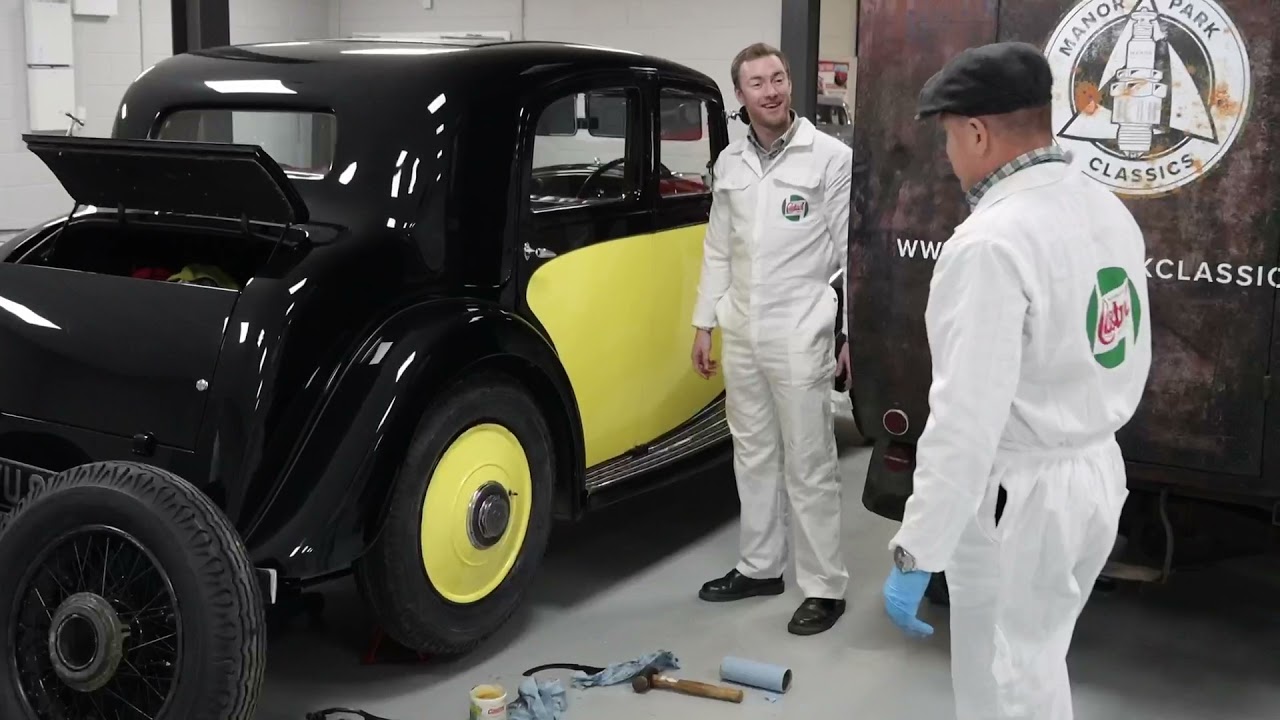 How to change a Rolls Royce Wheel - erm….no nuts!? This pre-war Rolls is 1 of 1 & super rare!