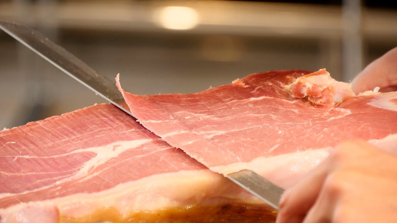 How to cut a Noel Jamón Serrano Leg