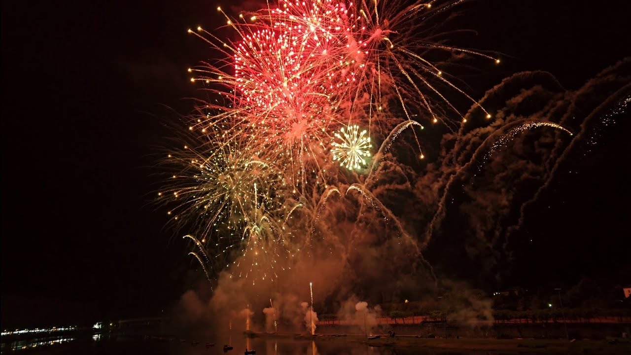 Feiras Novas 2024 - Fogo De Artifício - Fogo Do Meio