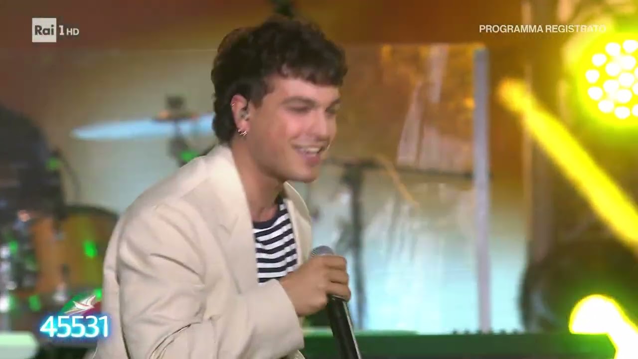 Leo Gassmann canta 
