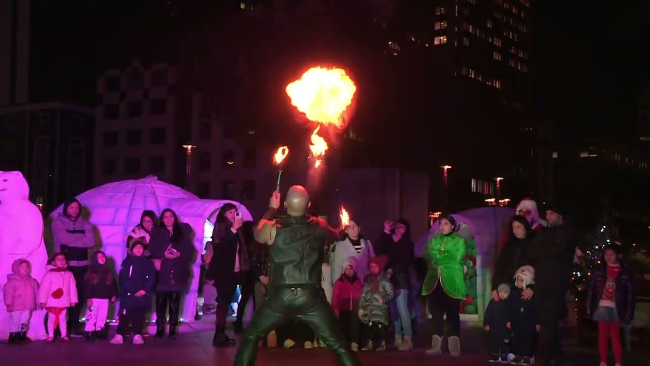 Zeno Sputafuoco Igloo Christmas Village  dicembre 2023