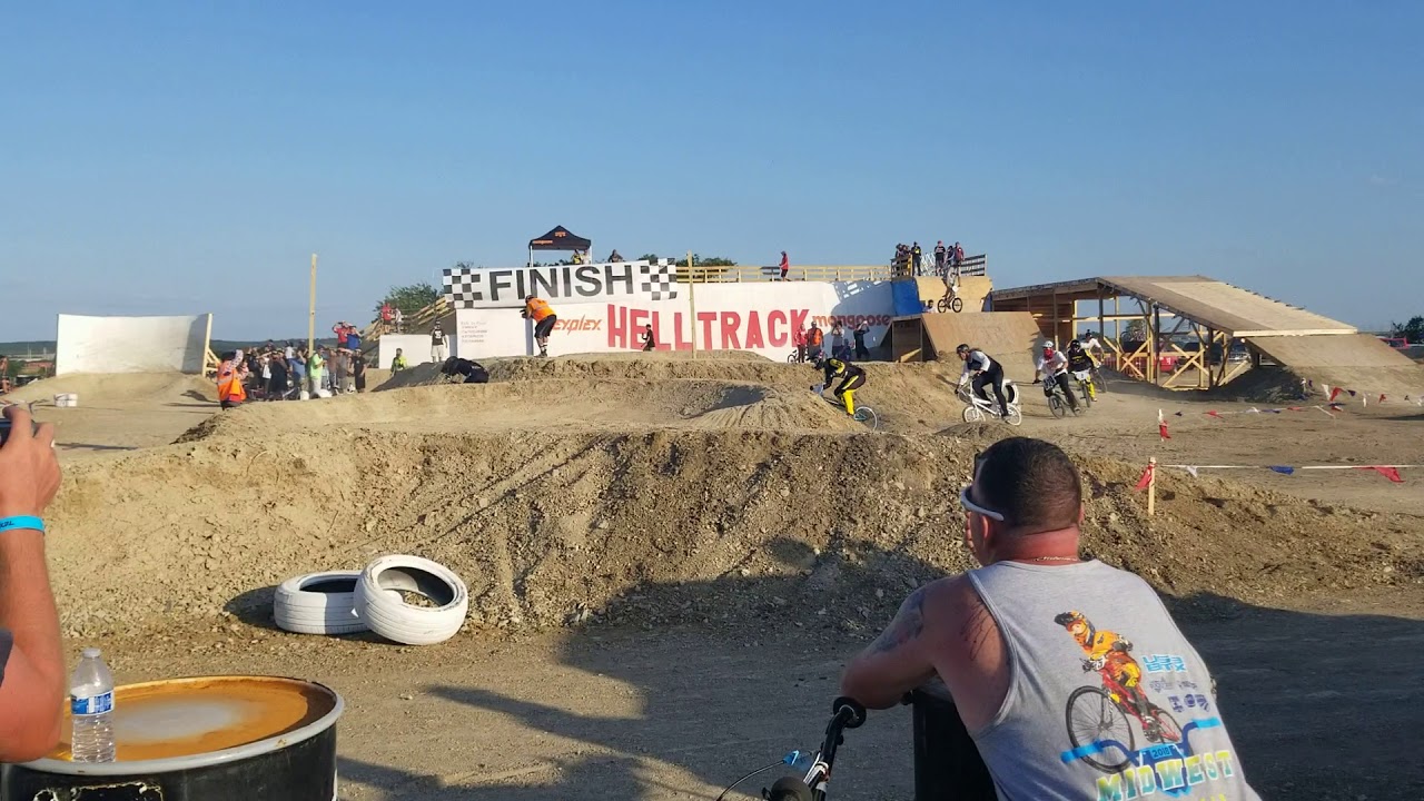 Helltrack 2018 - backflip alert