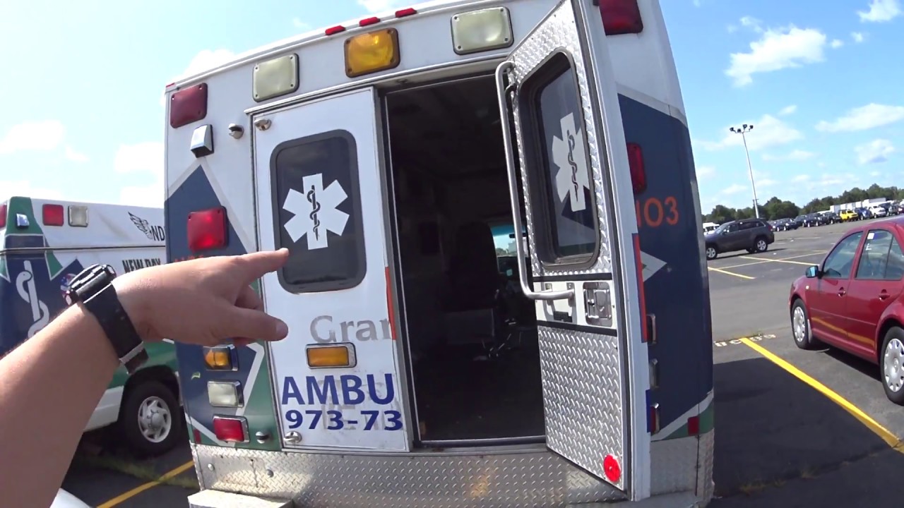 ÚLTIMA CHANCE ANTES DO FERRO VELHO!! 2 AMBULÂNCIAS NO LEILÃO🚑. NUNCA MAIS QUERO ENTRAR NELAS😅!!