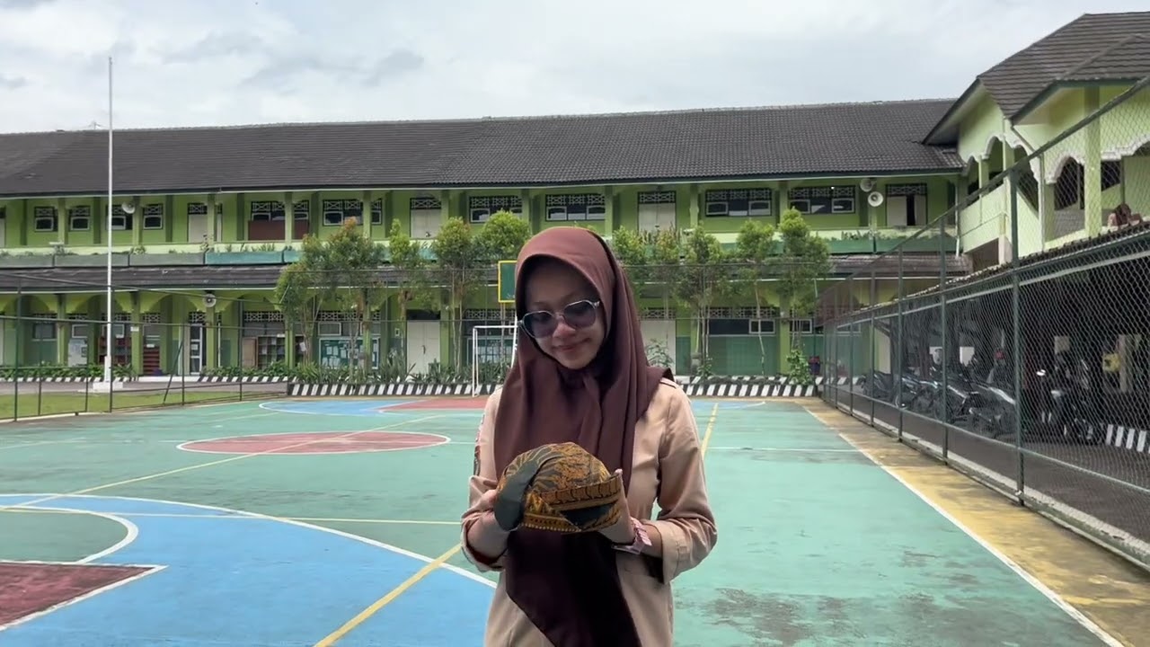 Tugas Bahasa Jawa “Busana Adat Solo”