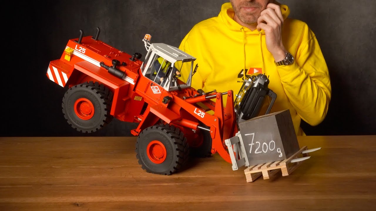 WILL IT LIFT THE HEAVY WEIGHT...?? AWESOME RC wheel-loader !!