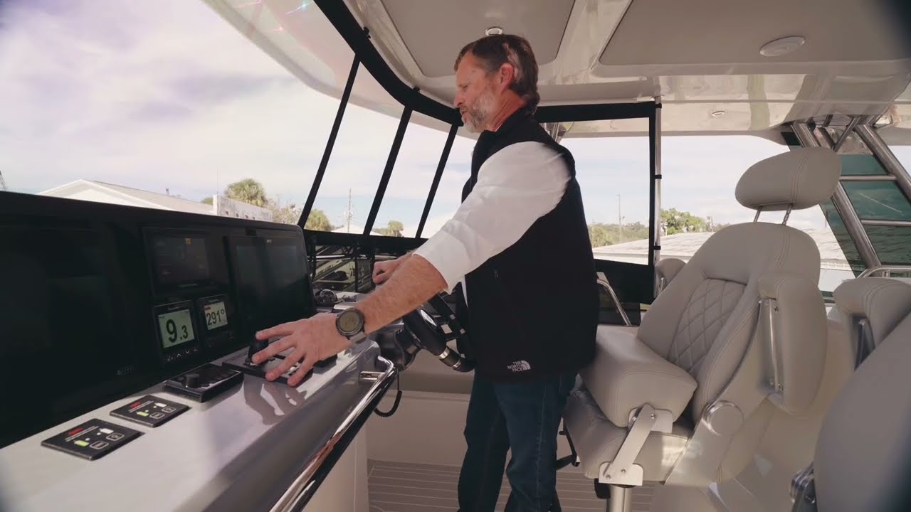 No More Blind Spots | NEUBOAT Dock II on the Aquila 50