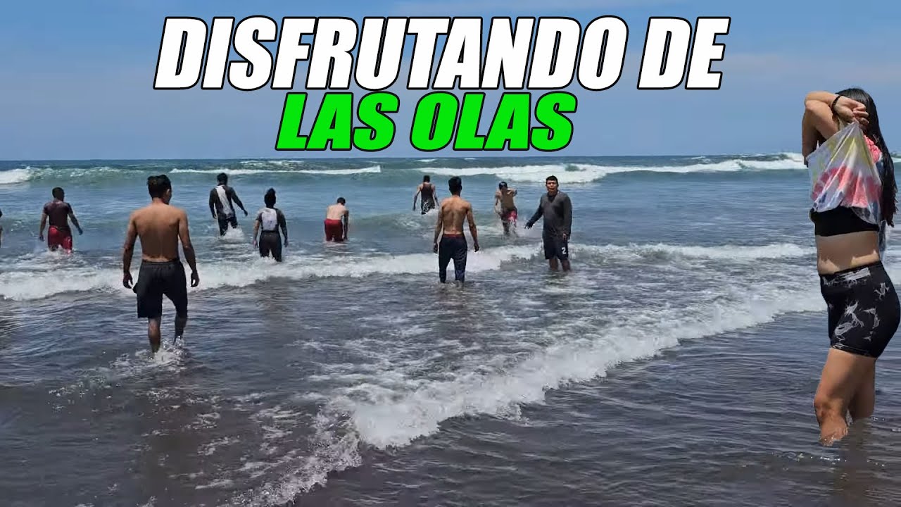 Disfrutando de las olas del Mar❤️.Fuimos arrastrado por una enorme ola.