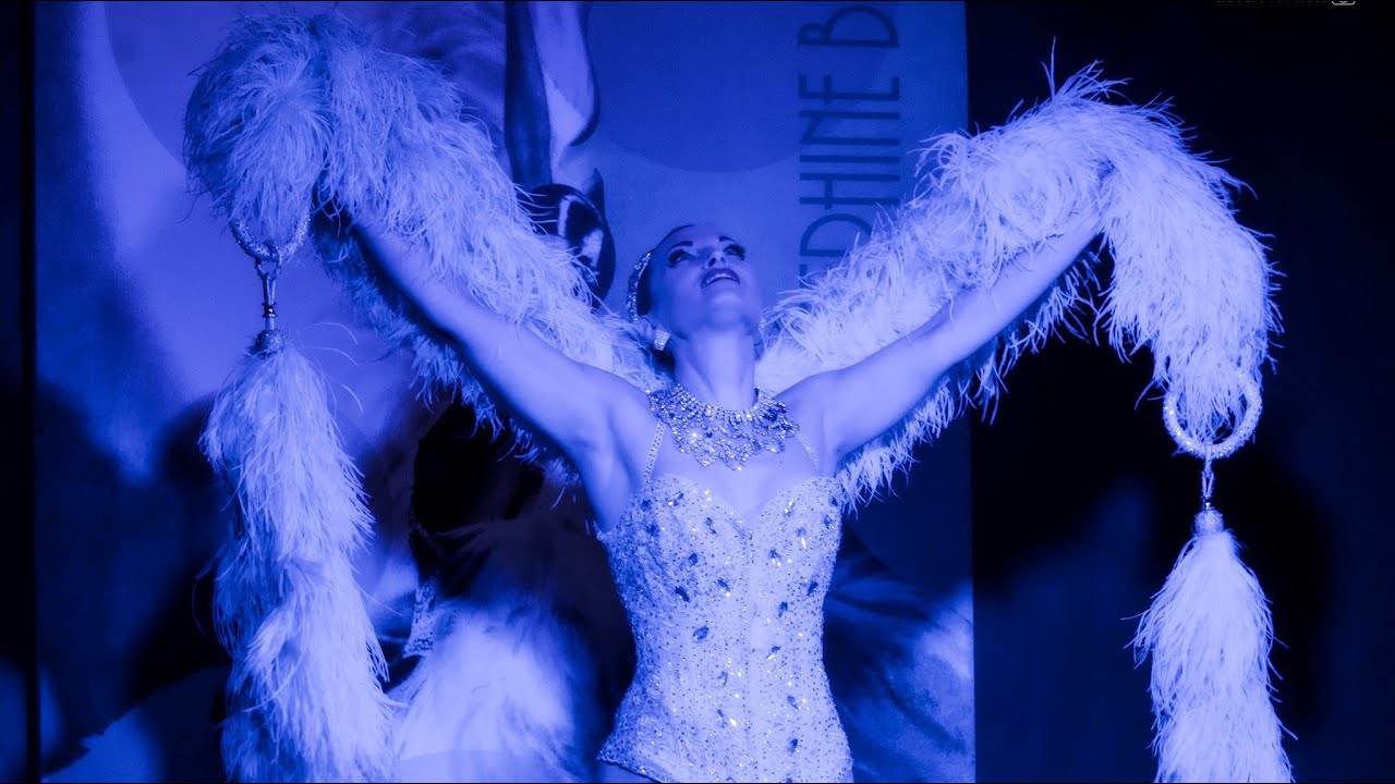 Lady Roberta Kent - Sapphire's Dream - Burlesque- The Jiminy Verona