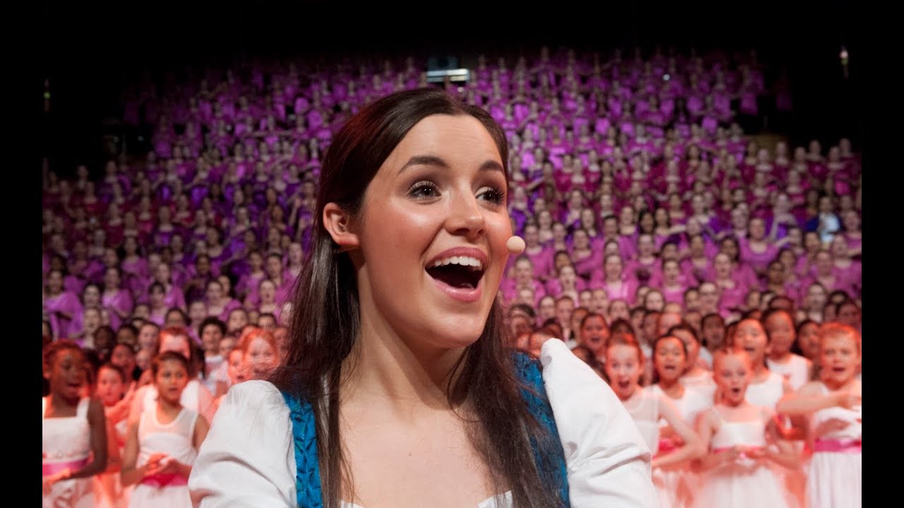 Australian Girls Choir perform music from The Sound of Music