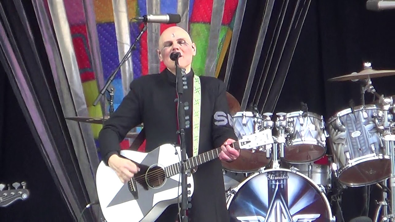 Smashing Pumpkins -Disarm live at Download Festival 2019