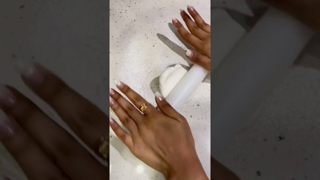 Let&rsquo;s make fondant topper with edible paper💰