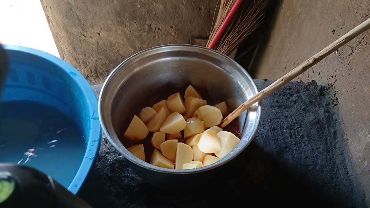 Cheap African Dinner That Feeds a Family | Irish Potatoes & Spaghetti Recipe
