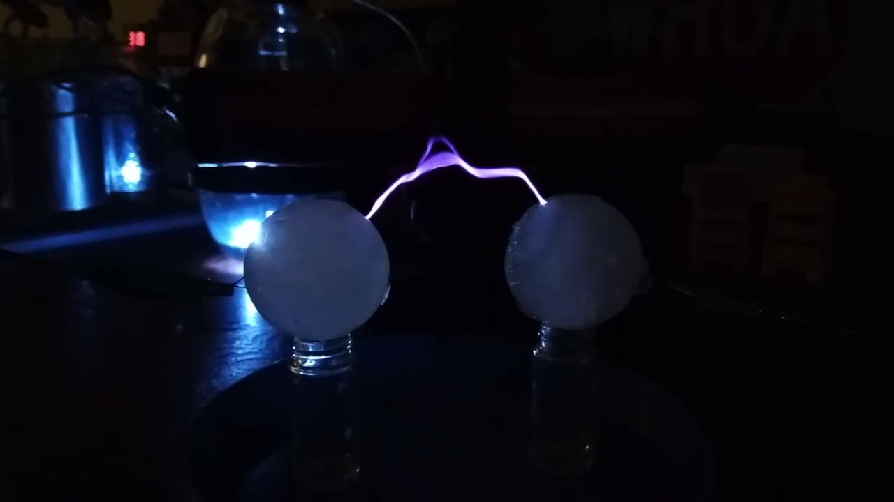 Plasma - Random Experiment num 55: Ice Electrodes