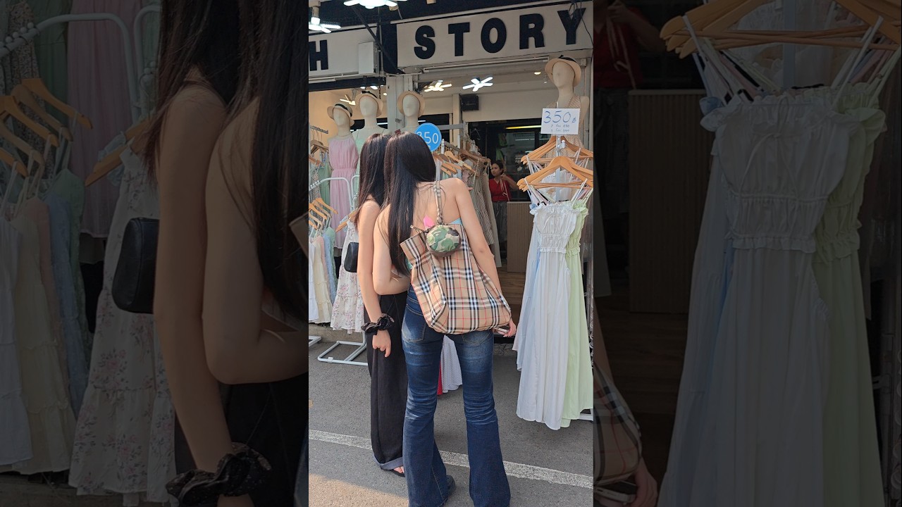 Chatuchak​ Market​ จตุจักร​  