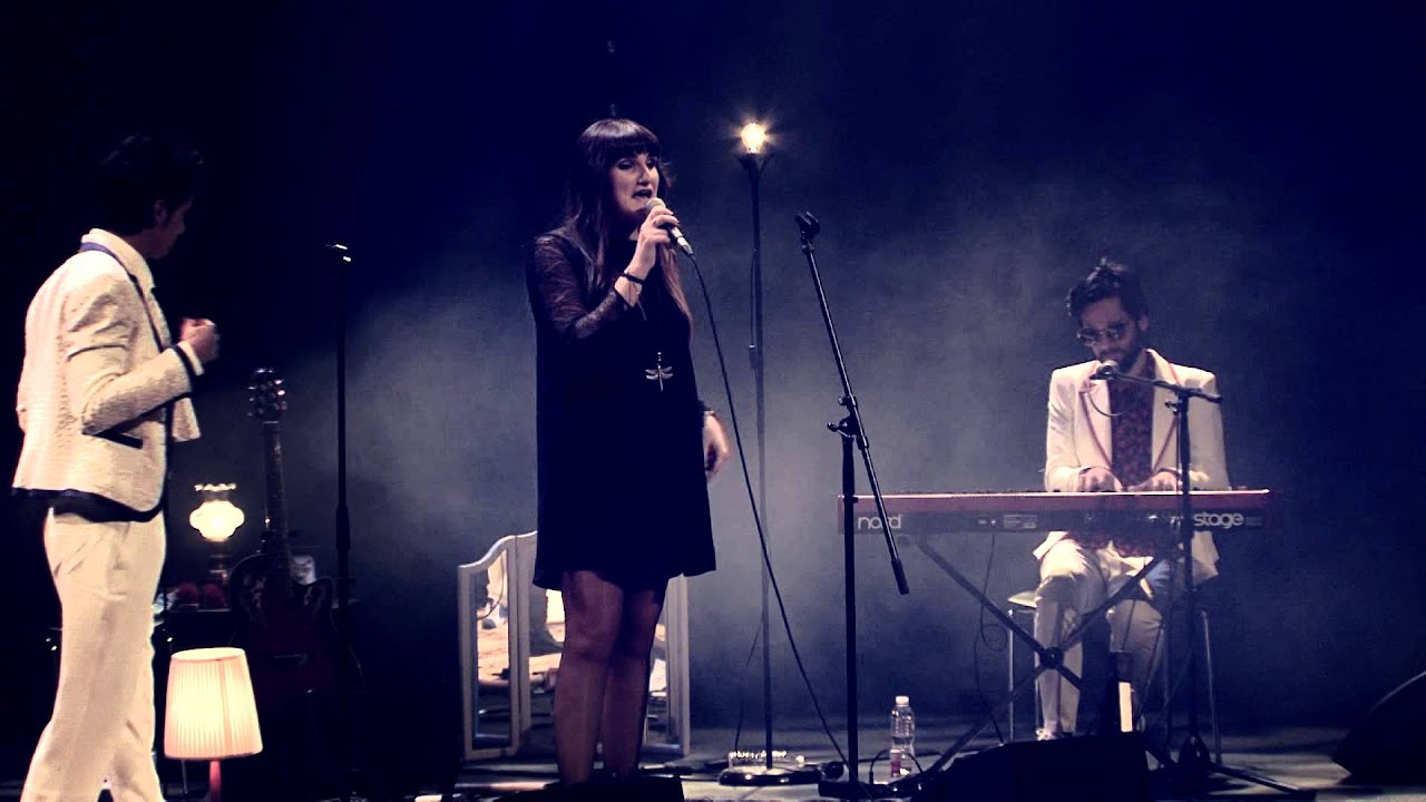 11. La increible mujer ancla con Rozalén  (Teatro Circo) Dúo Orquesta Regalizes