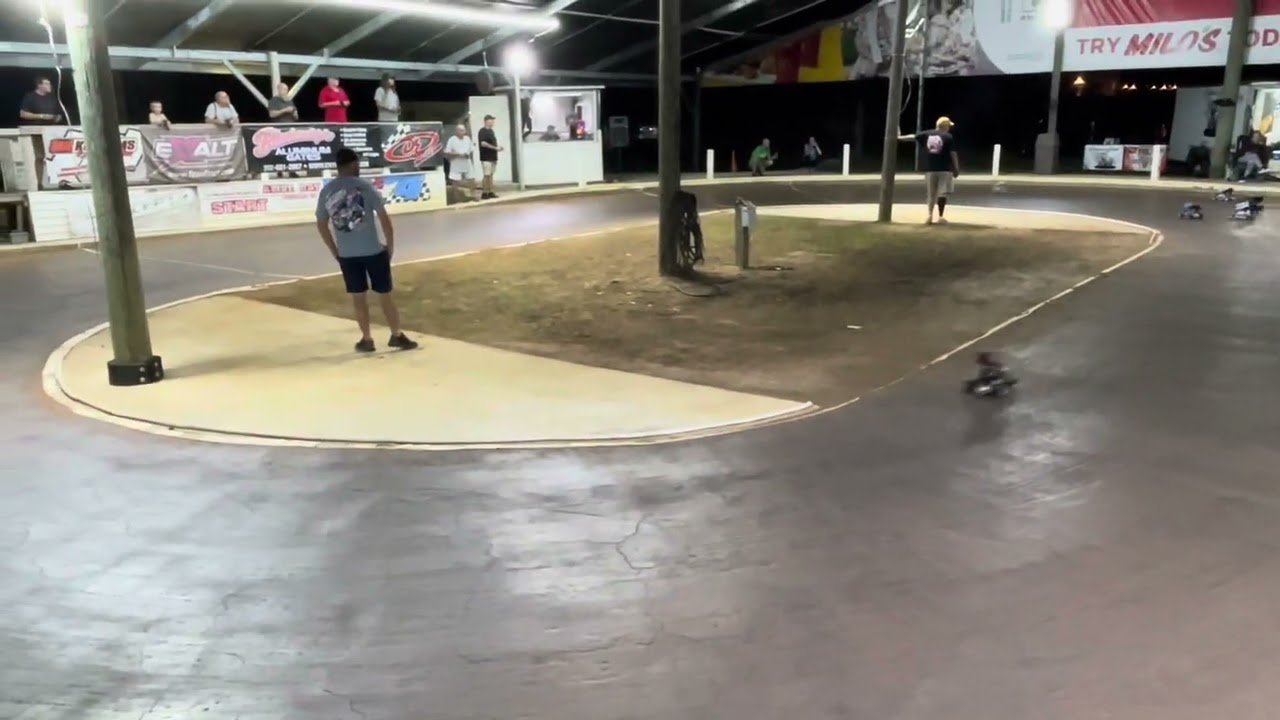 BOX STOCK LOSI SPRINT A-MAIN @ RONS RACEWAY 