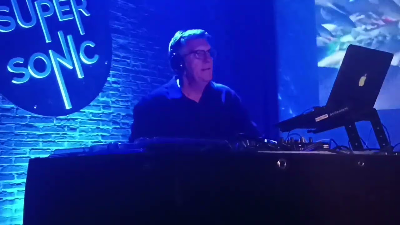 DJ Mike Joyce Supersonic Paris 18 Février 2026 