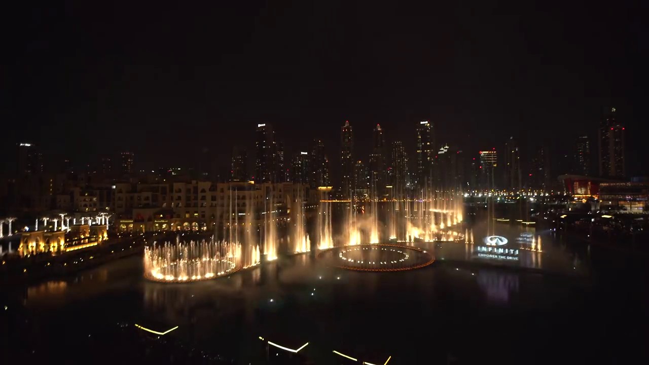 INFINITI takes over the Dubai Fountain at The Dubai Mall