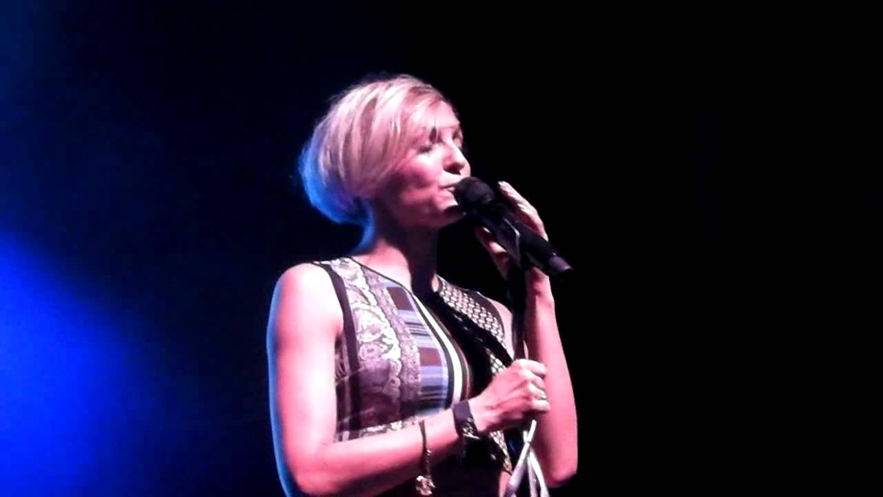 Anna Wyszkoni - Chcę Oddychać & No one (Kołobrzeg 23.10.2015)