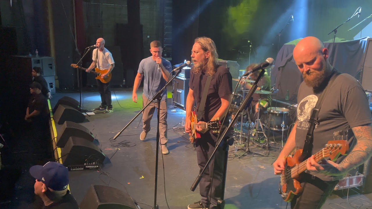 The Deviates - The Liar - Ventura Theatre with Pennywise and Dead Kennedy’s