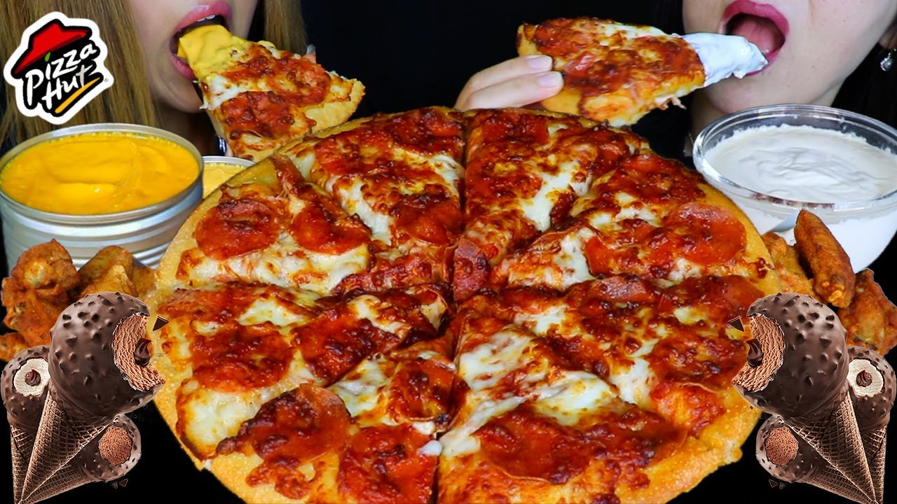 ASMR PIZZA HUT CHEESY PEPPERONI PIZZA in CHEESE SAUCE, HOT WINGS, ICE CREAM CONES 먹방