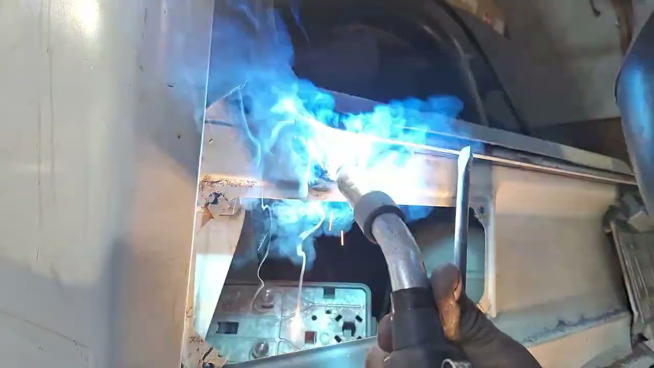 1990 VW Vanagon - Panel welding/forming part 7 (rear left corner and rear door seal fabrication)