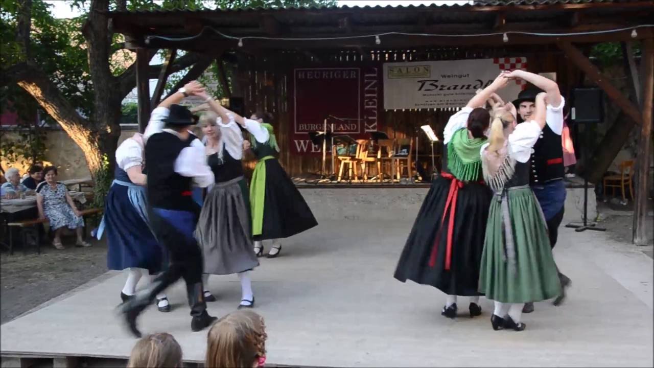 Spinnradl -  Volkstanzgruppe Schützen am Gebirge - Schützen Austria 2015