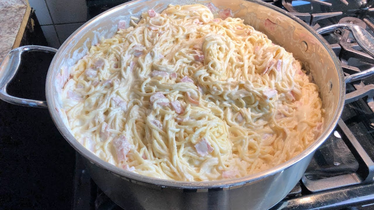 ESPAGUETI CON CREMA Y JAMON