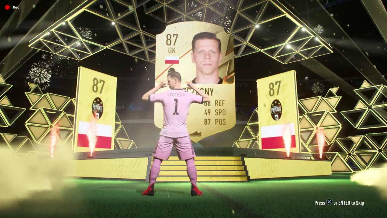 4 TOTS Community red picks. Double Weekend league rewards.