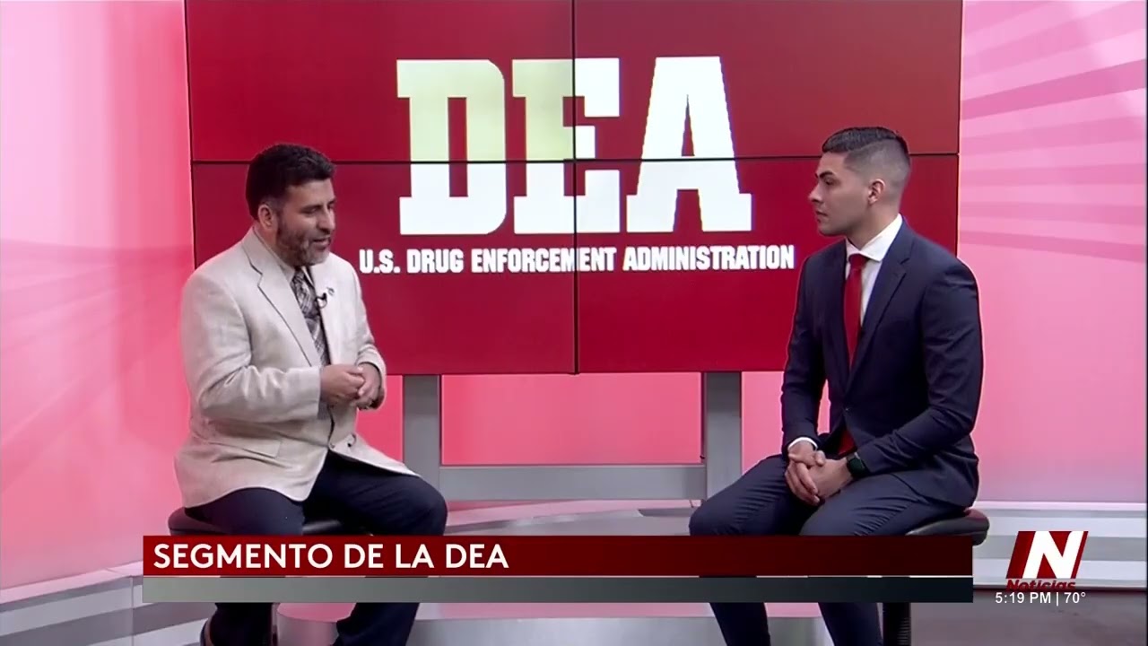 Carlos Briano informa a los educadores sobre una pr&oacute;xima asamblea escolar virtual para estudiantes