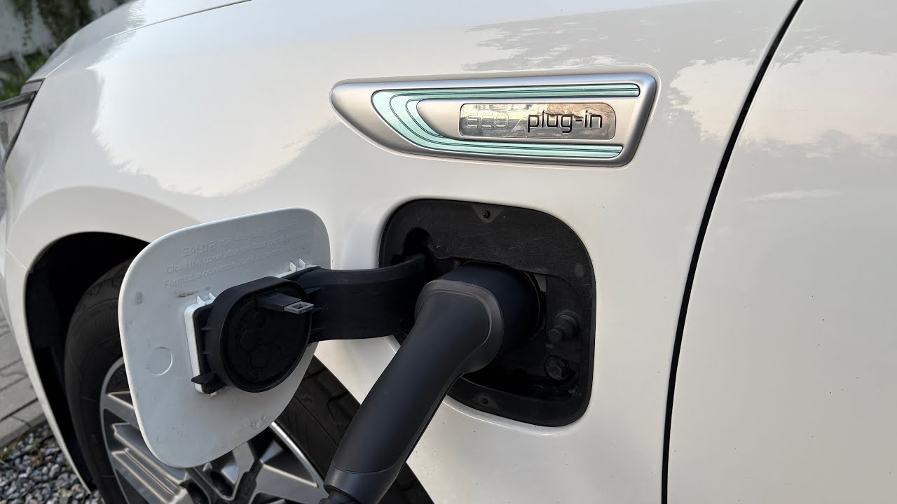 Kia Optima Plug-in hybrid. Ładowanie, zasięgi i inne przydatne informacje ;)