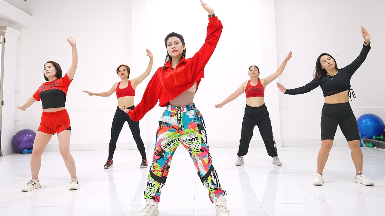 40 Minute Dance Workout At Home | Exercise To Lose Weight FAST | Zumba Class