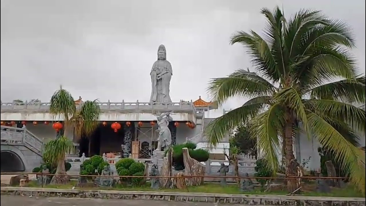 Patung Dewi Kwan Im( Patung Tertinggi di Kota Siantar)