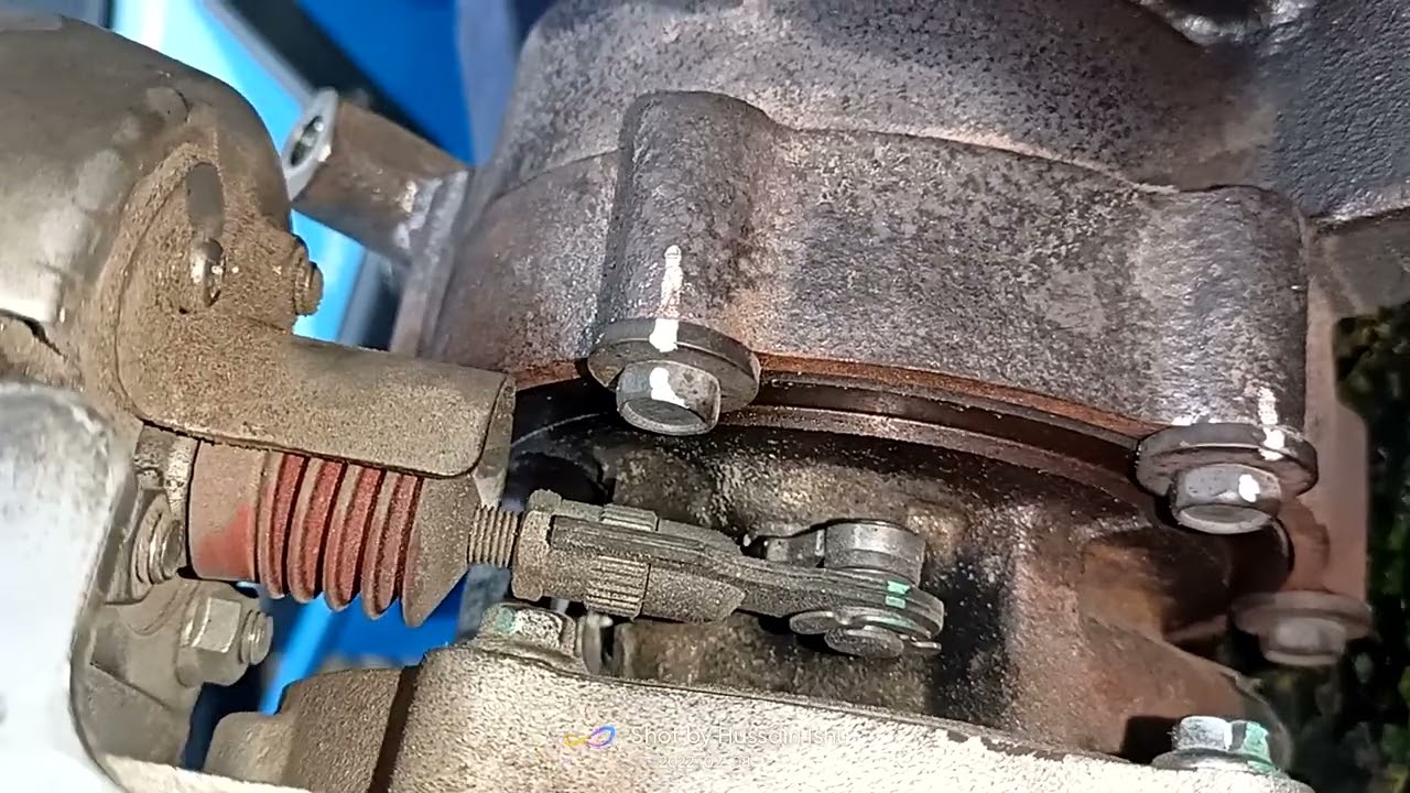 Turbo charger Pushrod up and down moving with pressure gauge.