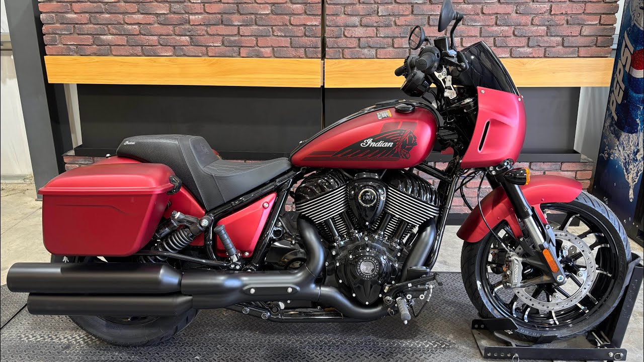 2025 Indian Sport Chief RT in Sunset Red Smoke