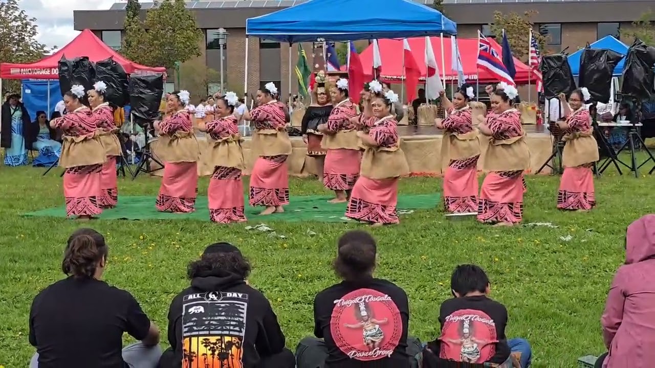 Tuiga O Tausala: Avi O Keriso by Punialava’a