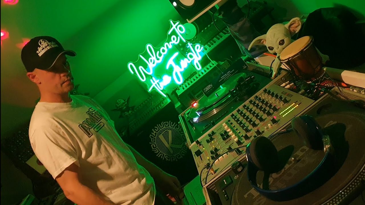 🙂 Warehouse - Wax 🙂 Hardcore 🙂 Breaks 🙂 Underground 🙂 Rave 🙂