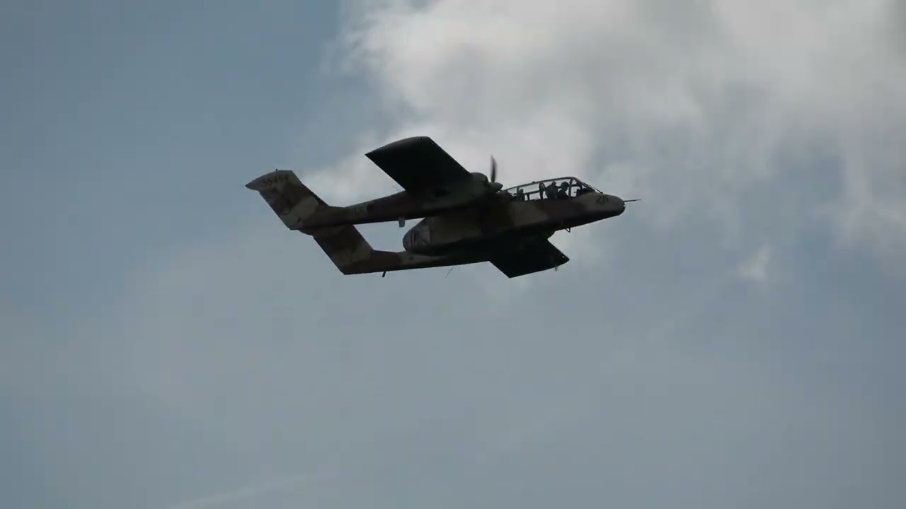 [4K] Rockwell OV-10 Bronco in Action | Hahnweide Oldtimer Treffen 2025